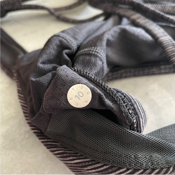 Bundle Lululemon athletic set sports bra and leggings - Picture 7 of 12